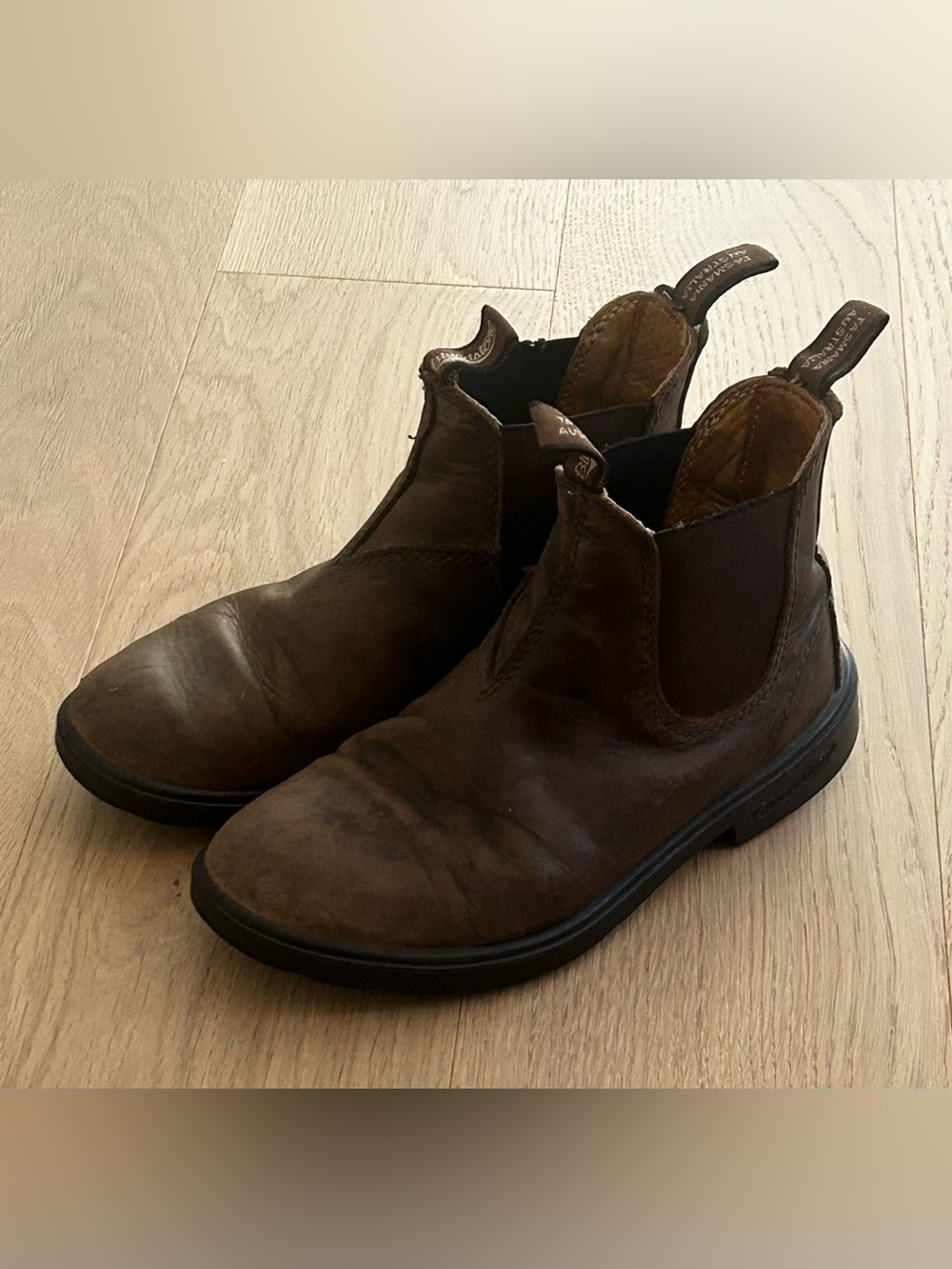 Blundstone Rustic Brown Chelsea Boots - Womens Size 6 US (AUS 3)